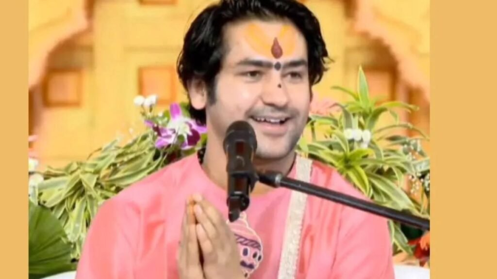 cg live news today : चार्टर्ड विमान विवाद: धीरेंद्र शास्त्री का ‘मैं भारतीय हूँ’ बयान