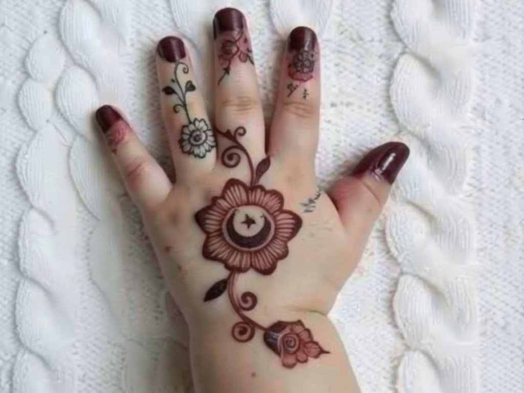 Starry Mehndi design for kids
