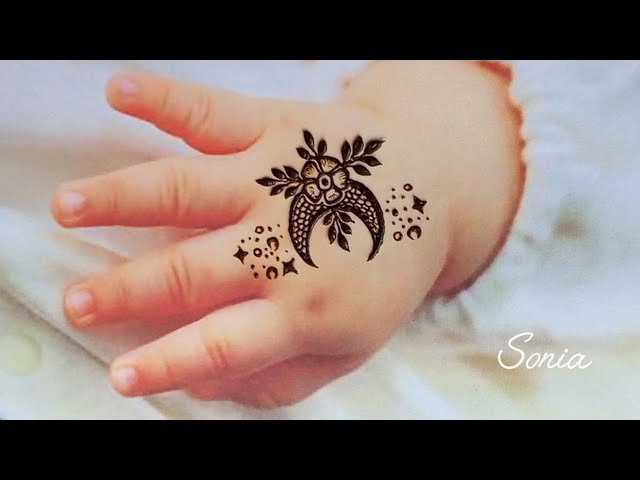 Cute heart Mehndi design
