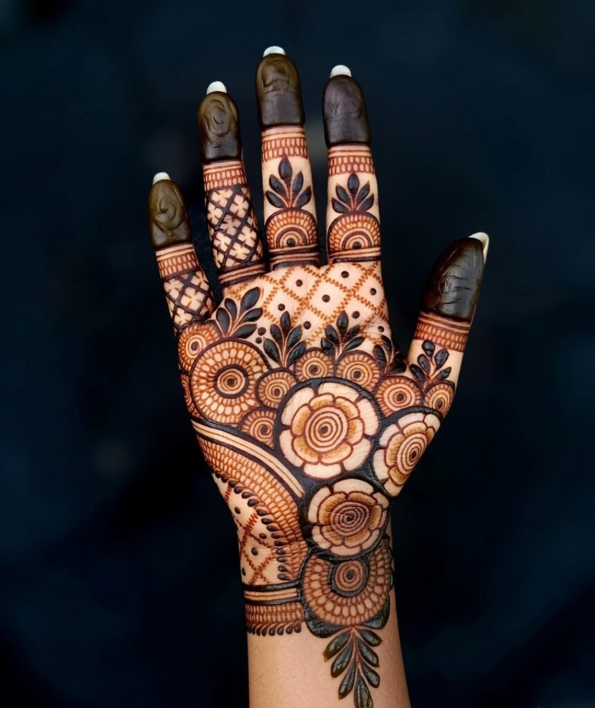 new simple mehndi design trends 2026