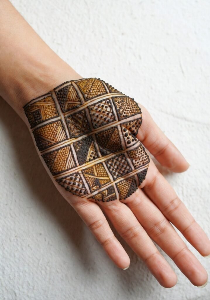 lotus mehndi design simple