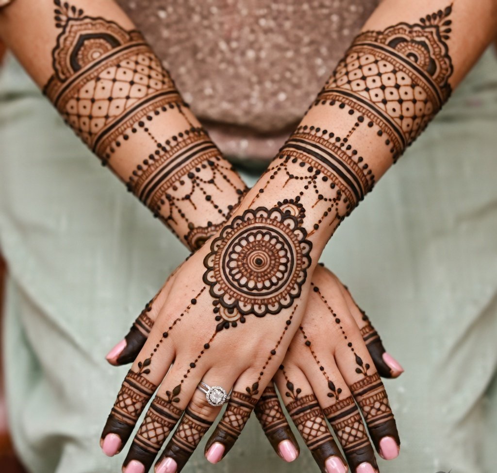 Trending Mehndi Designs 08