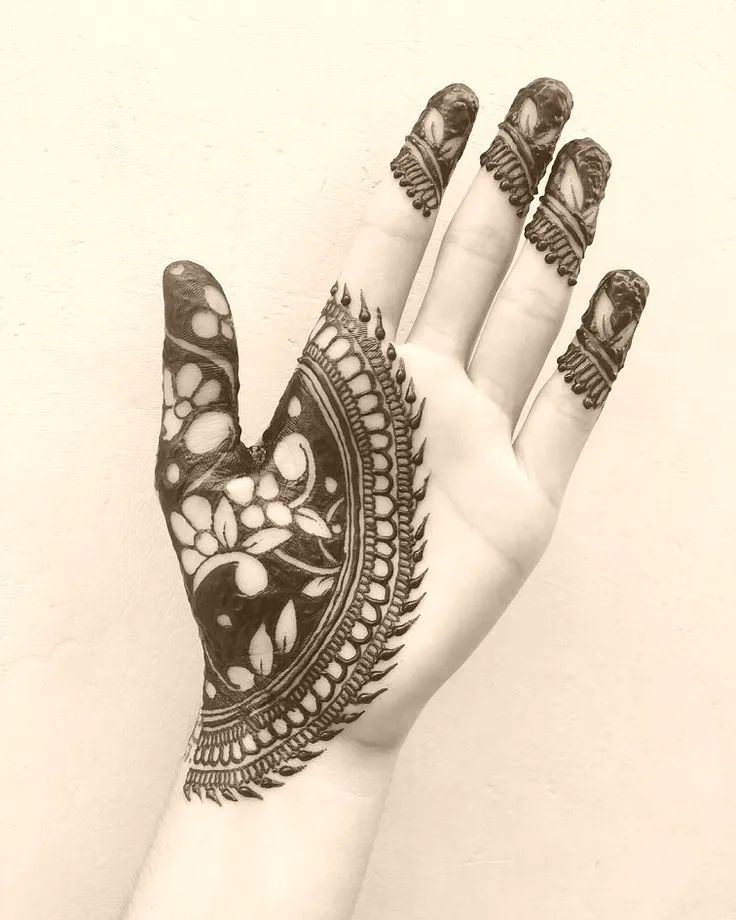 mehndi design front hand