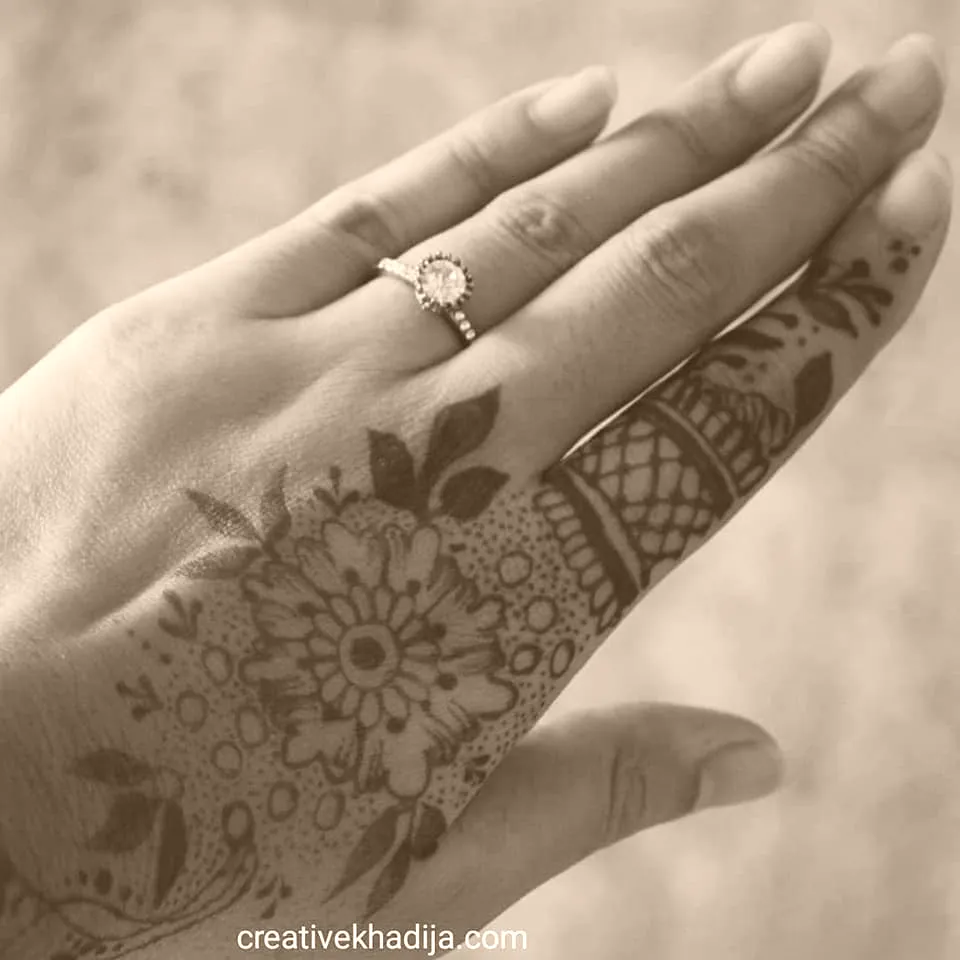 mehndi design simple