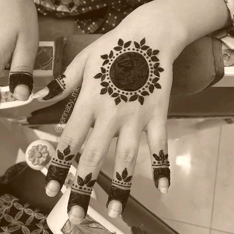 simple mehndi designs