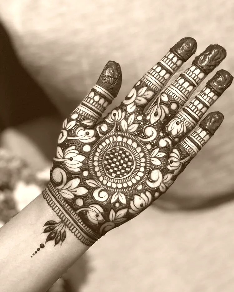 mehndi design simple