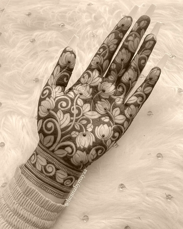 mehndi design simple