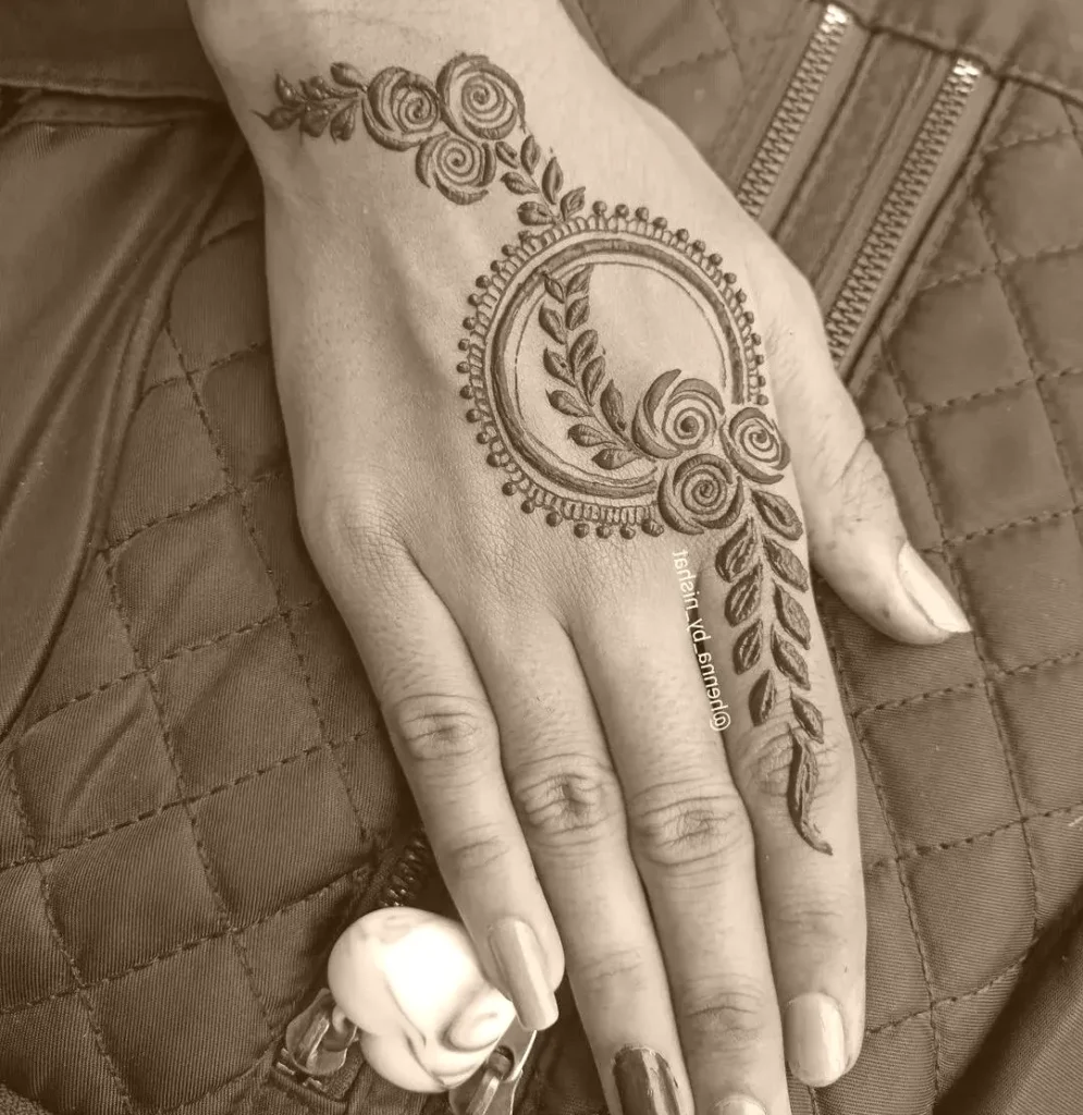 mehndi design simple