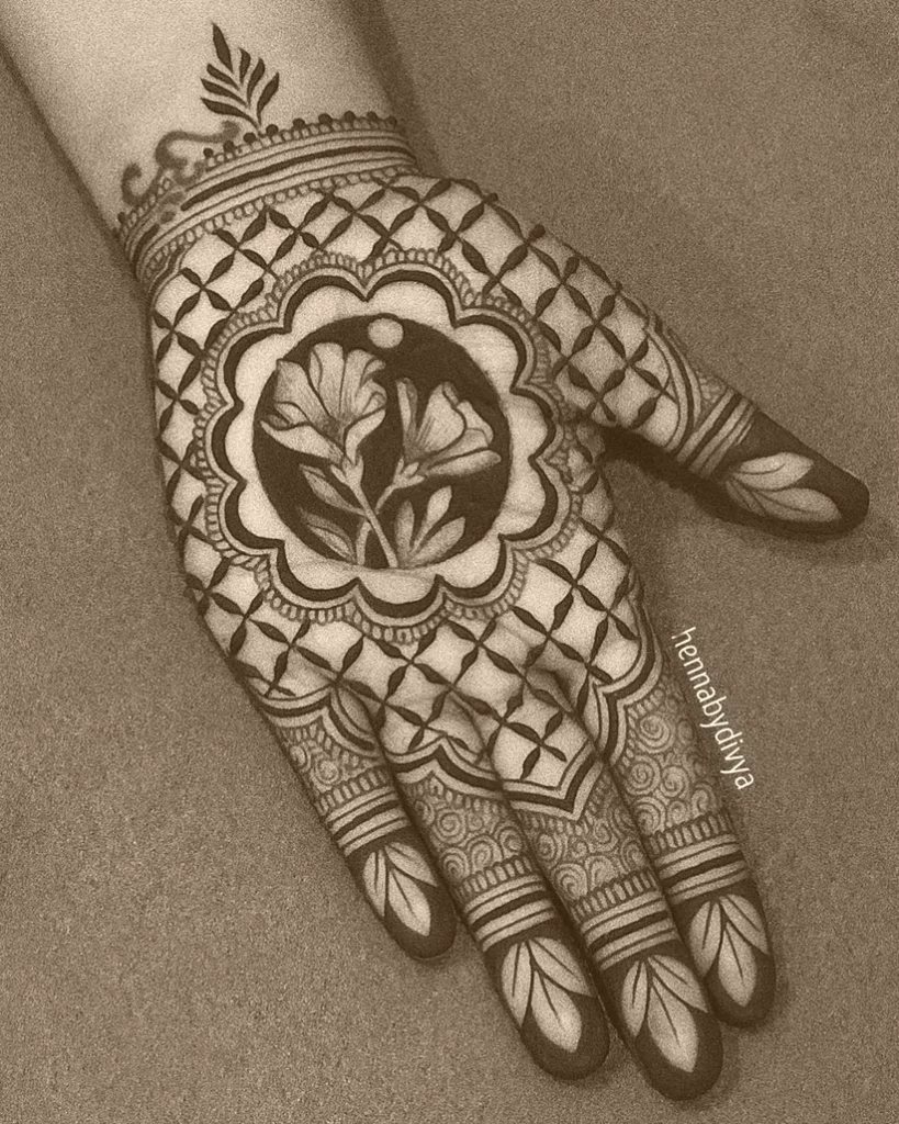 mehndi design simple