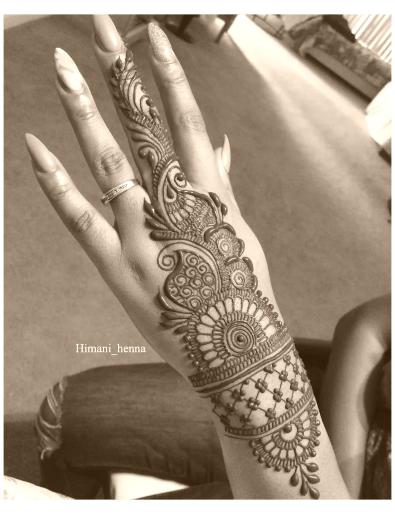 mehndi design simple